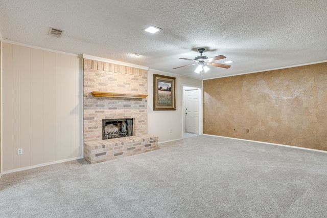 741 James Circle, Burleson, TX 76028