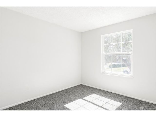 10413 Owens Cir, Broomfield, CO 80021