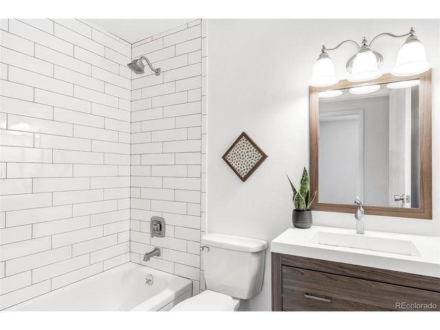 10413 Owens Cir, Broomfield, CO 80021