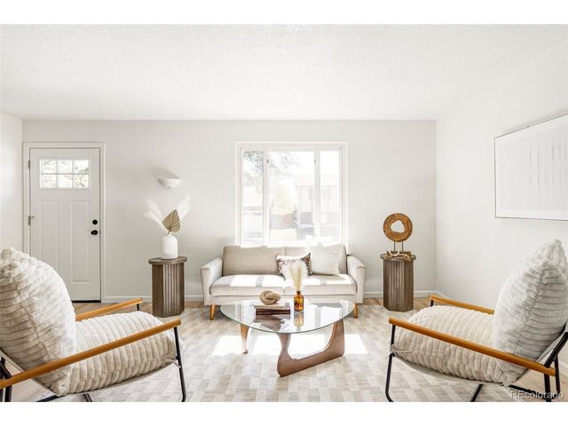 10413 Owens Cir, Broomfield, CO 80021