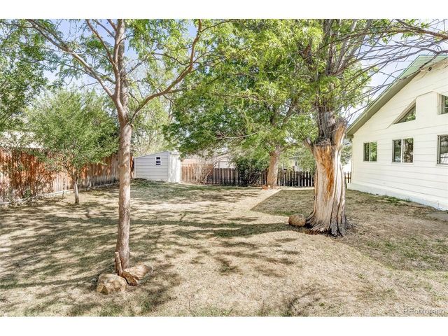 10413 Owens Cir, Broomfield, CO 80021