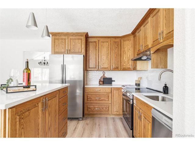 10413 Owens Cir, Broomfield, CO 80021