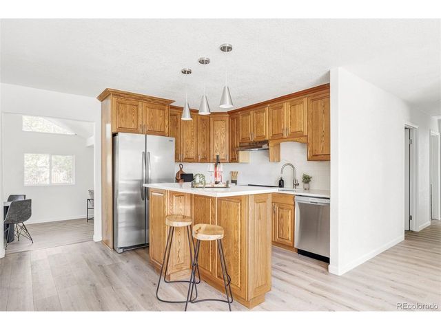 10413 Owens Cir, Broomfield, CO 80021