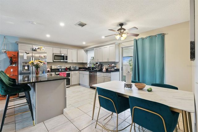 1428 HARVEY CIRCLE, Apopka, FL 32712