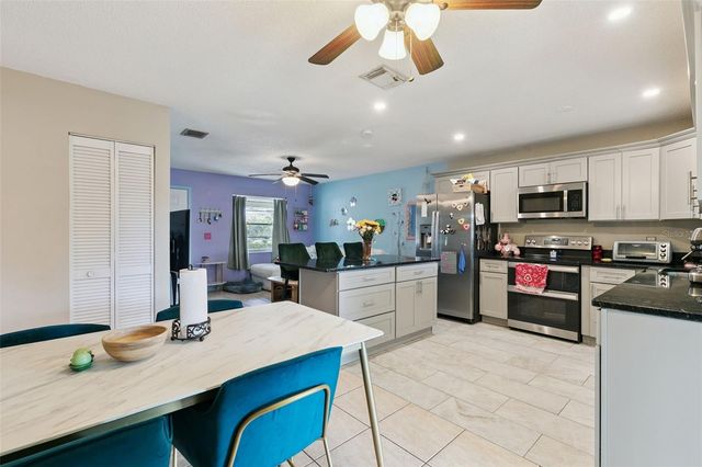 1428 HARVEY CIRCLE, Apopka, FL 32712