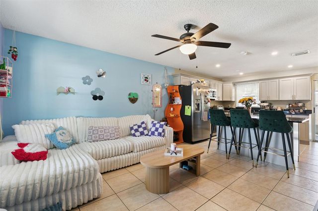 1428 HARVEY CIRCLE, Apopka, FL 32712