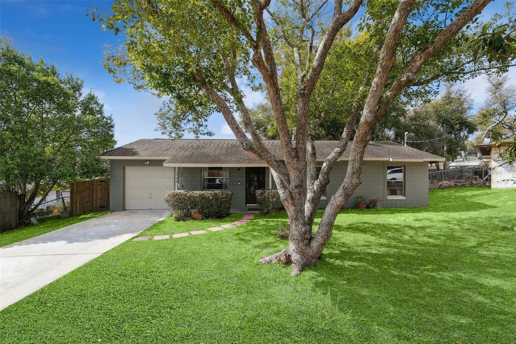 1428 HARVEY CIRCLE, Apopka, FL 32712