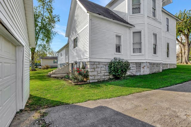 304 Russell St, Petersburg, TN 37144