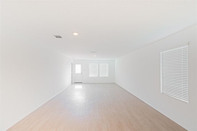 117 Dark Victory RD, Jarrell, TX 76537