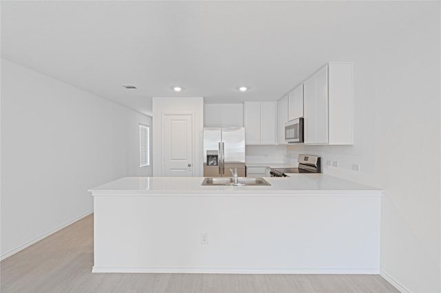 117 Dark Victory RD, Jarrell, TX 76537