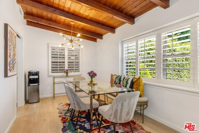 14225 Enadia Way, Van Nuys (los Angeles), CA 91405