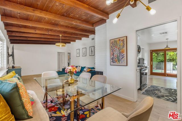 14225 Enadia Way, Van Nuys (los Angeles), CA 91405