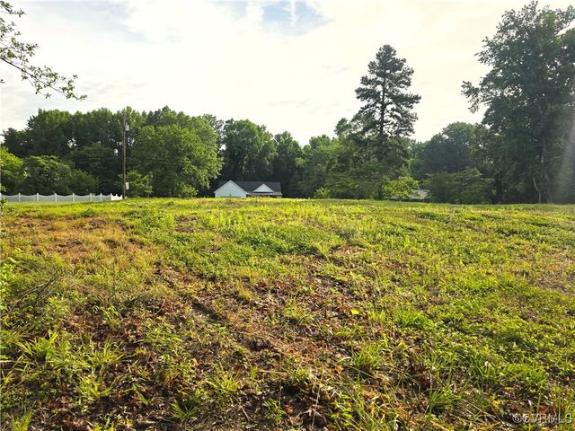 200 Swift Creek Ln, South Chesterfield, VA 23834