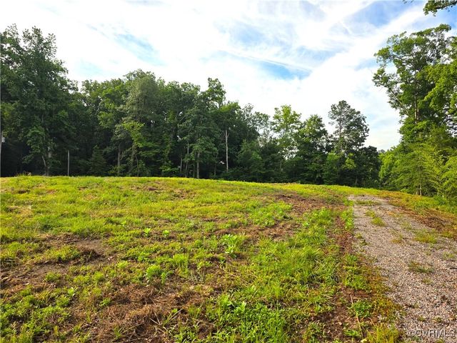 200 Swift Creek Ln, South Chesterfield, VA 23834