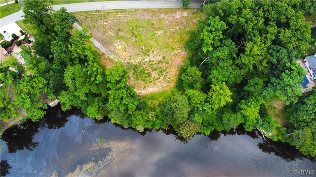 200 Swift Creek Ln, South Chesterfield, VA 23834