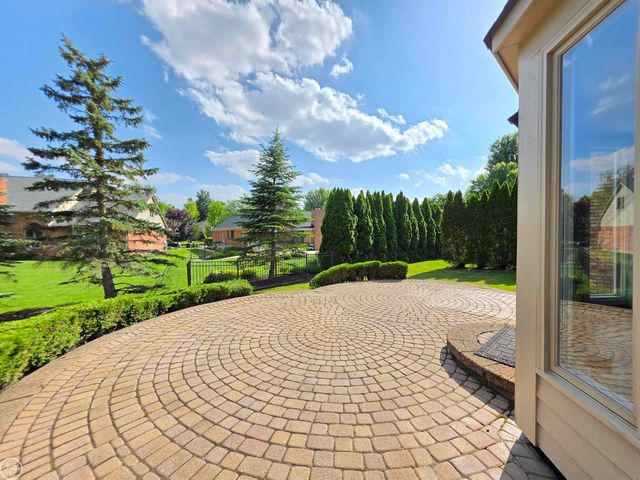16794 Renee Drive, Macomb Twp, MI 48042