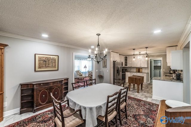 445 Golfview Drive NE, Arab, AL 35016