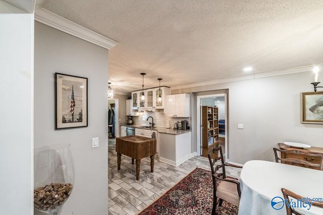 445 Golfview Drive NE, Arab, AL 35016