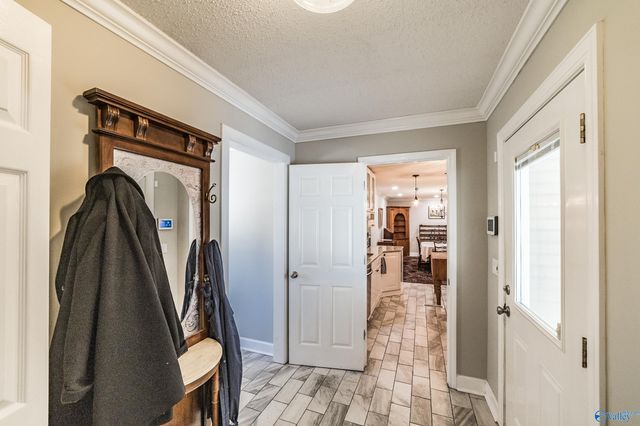 445 Golfview Drive NE, Arab, AL 35016