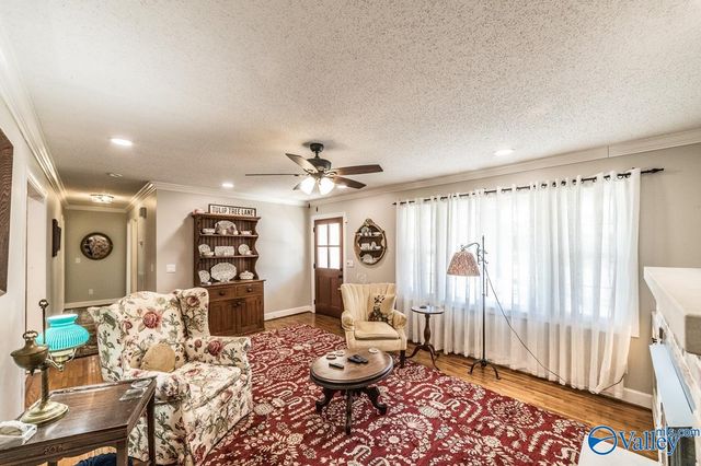 445 Golfview Drive NE, Arab, AL 35016