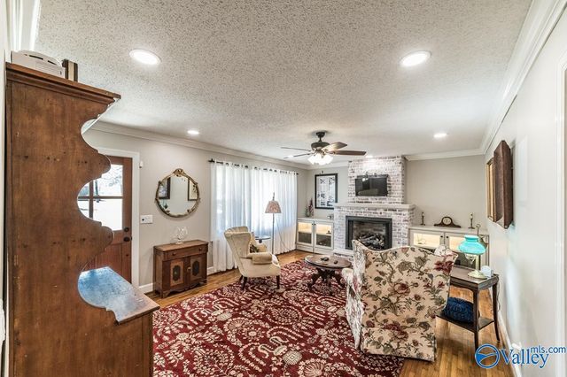 445 Golfview Drive NE, Arab, AL 35016