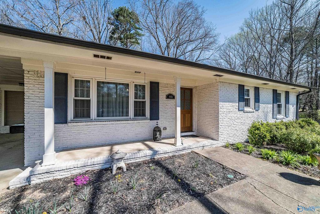 445 Golfview Drive NE, Arab, AL 35016