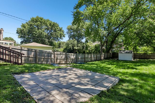 151 S Ashland Avenue, Palatine, IL 60074