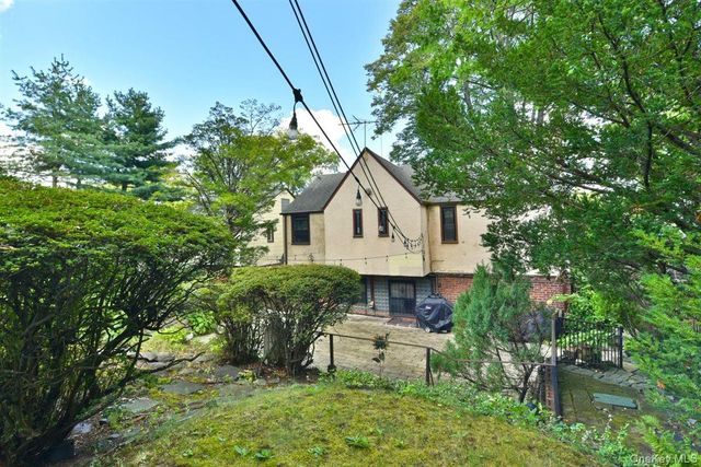 139-30 Coolidge Avenue, Briarwood, NY 11435