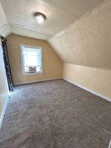 11833 S Perry Avenue, Chicago, IL 60628