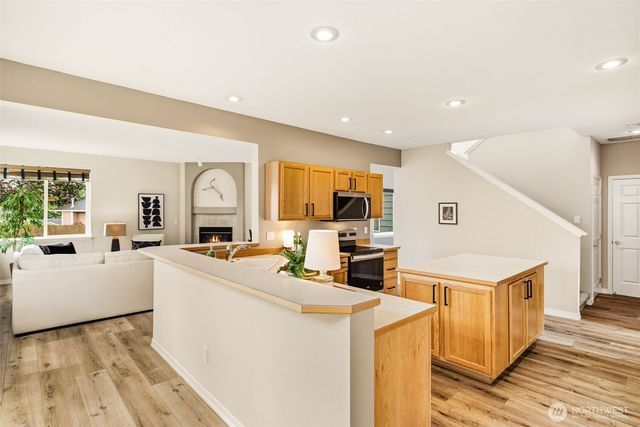 26826 118th Court SE, Kent, WA 98030