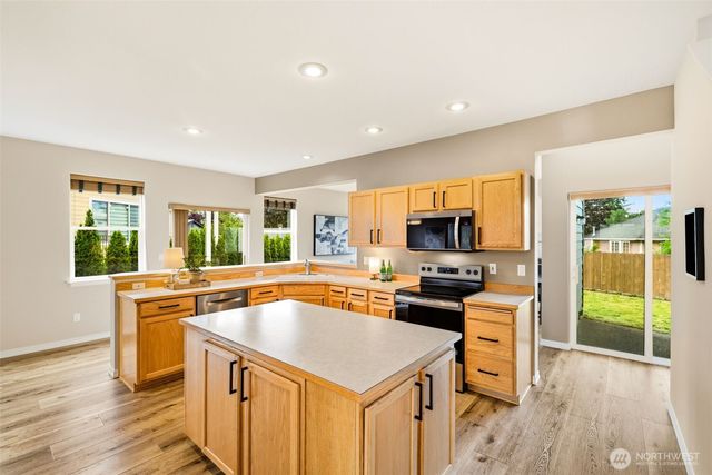 26826 118th Court SE, Kent, WA 98030