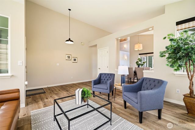 26826 118th Court SE, Kent, WA 98030