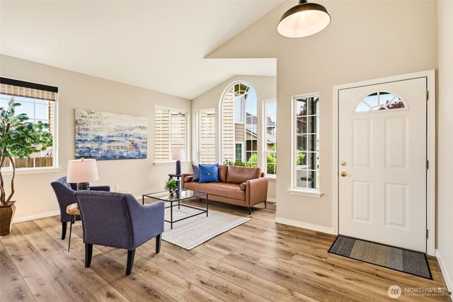 26826 118th Court SE, Kent, WA 98030