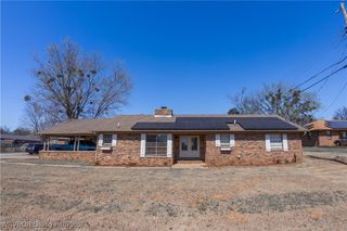 736 Maple Shade Road, Alma, AR 72921