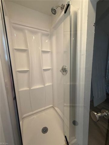 6602 Stoney PT, Norfolk, VA 23502