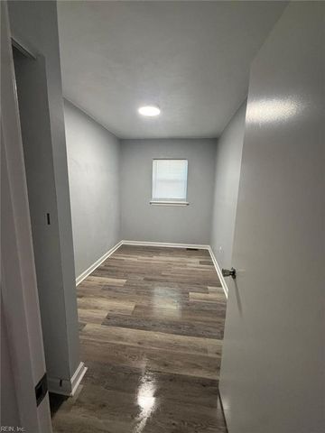 6602 Stoney PT, Norfolk, VA 23502