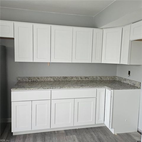 6602 Stoney PT, Norfolk, VA 23502