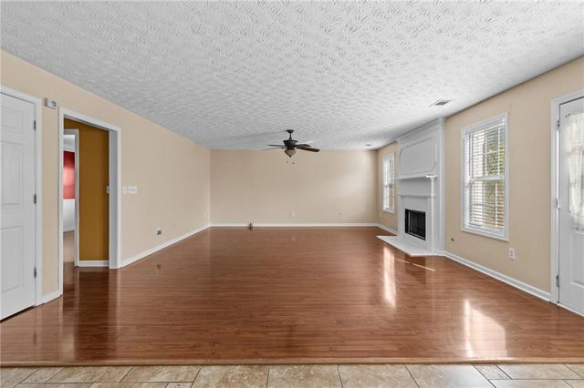 2760 Rusticwood Drive, Snellville, GA 30078