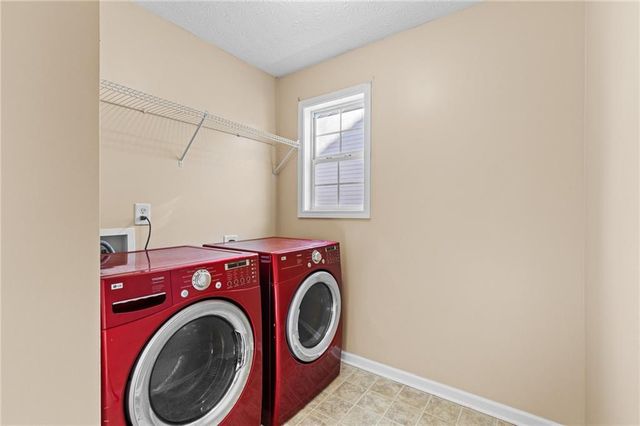 2760 Rusticwood Drive, Snellville, GA 30078