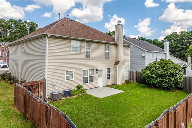 2760 Rusticwood Drive, Snellville, GA 30078