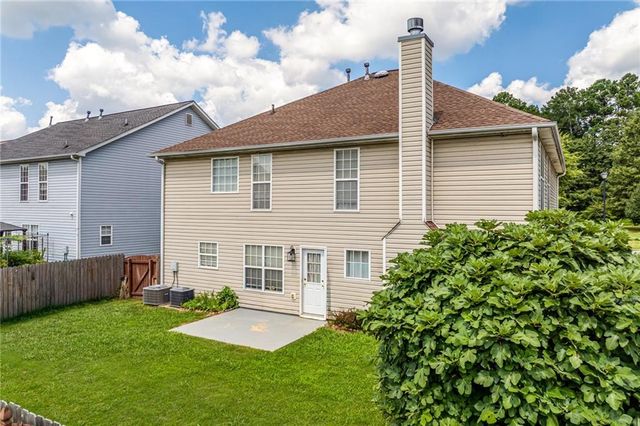 2760 Rusticwood Drive, Snellville, GA 30078