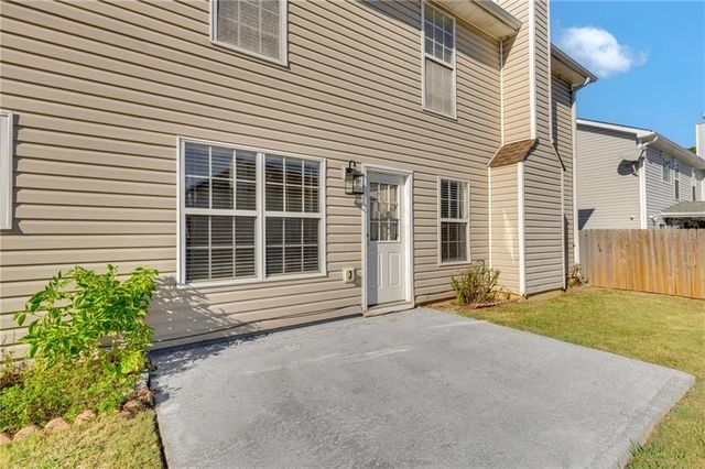 2760 Rusticwood Drive, Snellville, GA 30078