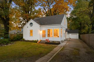 2022 Alamo Avenue, Kalamazoo, MI 49006