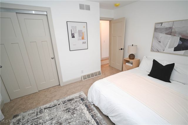 325 S Inglewood Avenue, Austintown, OH 44515