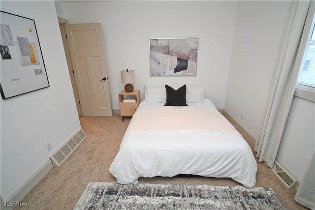 325 S Inglewood Avenue, Austintown, OH 44515