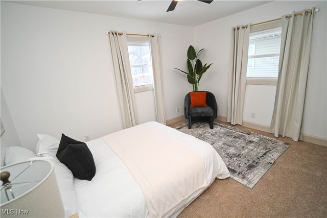 325 S Inglewood Avenue, Austintown, OH 44515