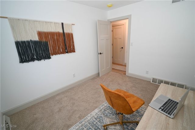 325 S Inglewood Avenue, Austintown, OH 44515