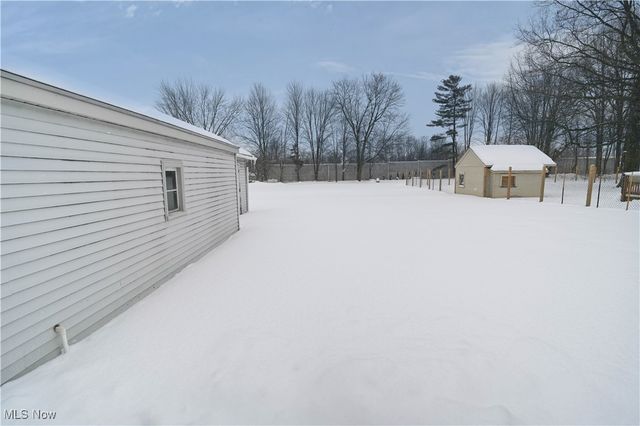 325 S Inglewood Avenue, Austintown, OH 44515