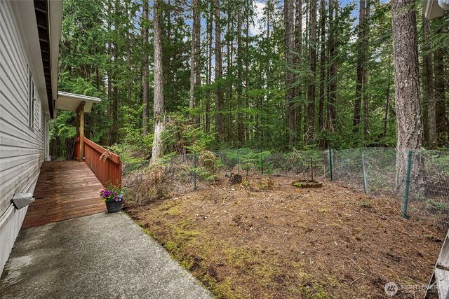 10 N Duckabush Drive W, Hoodsport, WA 98548