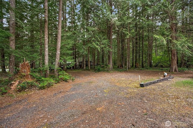 10 N Duckabush Drive W, Hoodsport, WA 98548